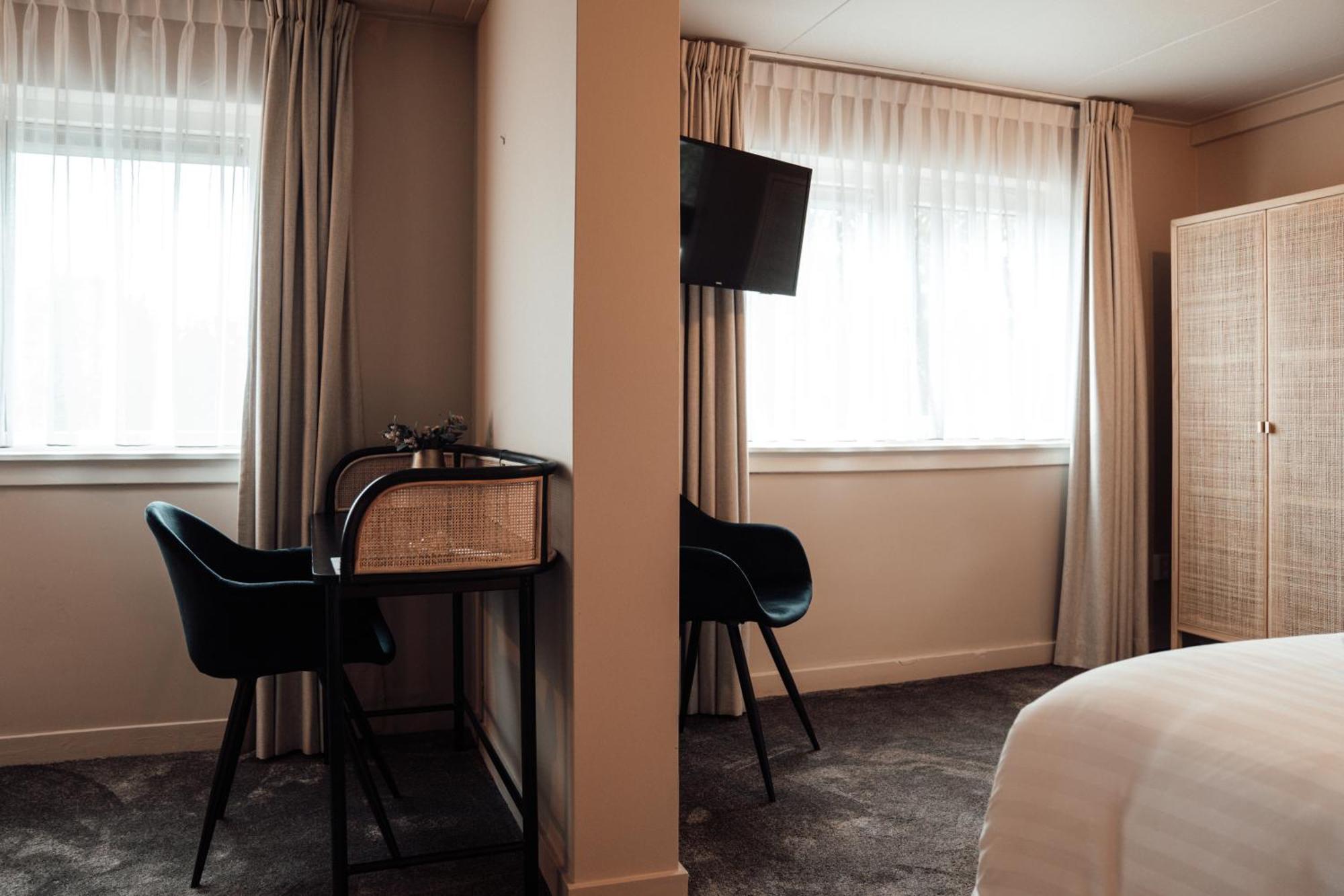Hotel Bij Jacob Энсхеде Экстерьер фото