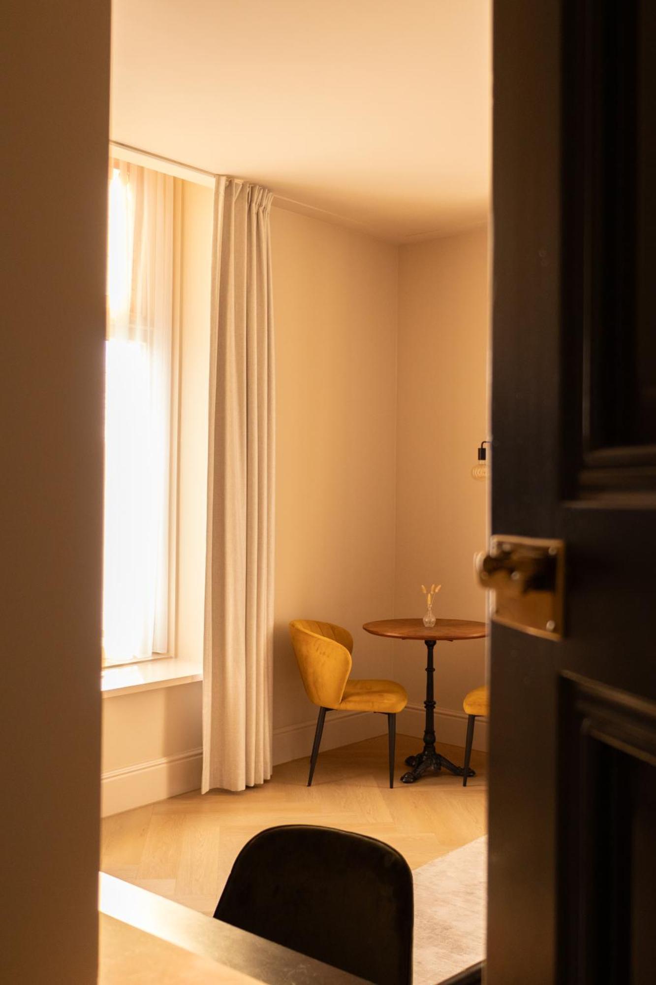Hotel Bij Jacob Энсхеде Экстерьер фото